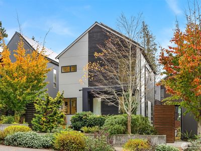 460 Grow Avenue NW, Bainbridge Island, WA, 98110