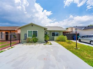 1067 SW 137th Pl, Miami, FL 33184