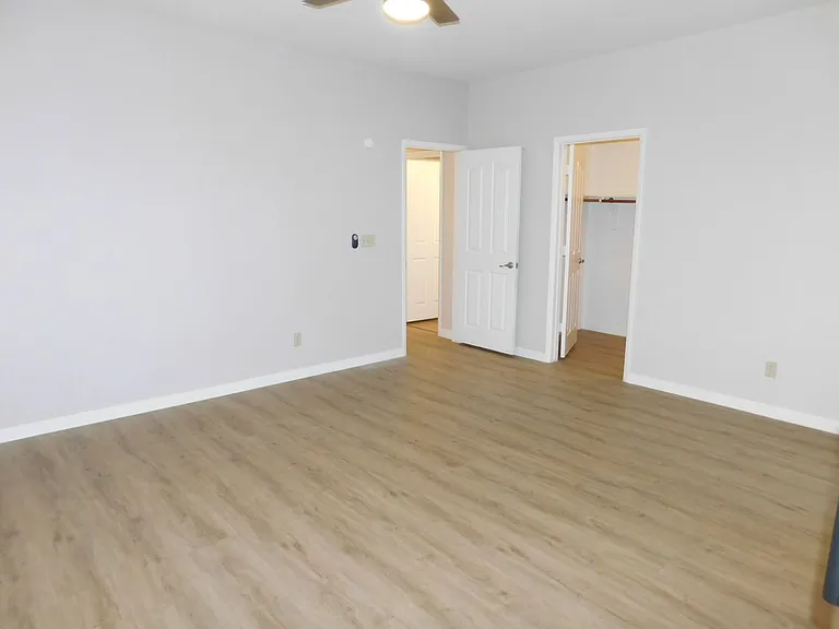 8301 Boseck Dr #115 — Photo 19