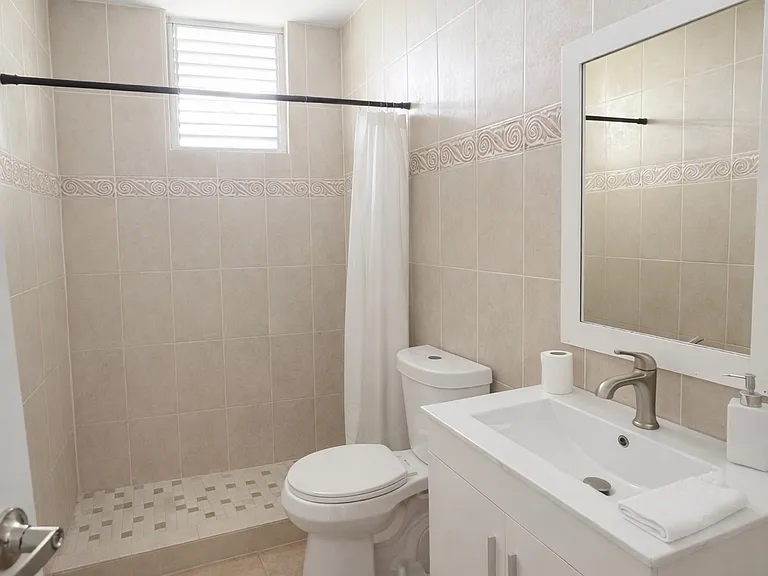 11 Camino Real — Photo 18