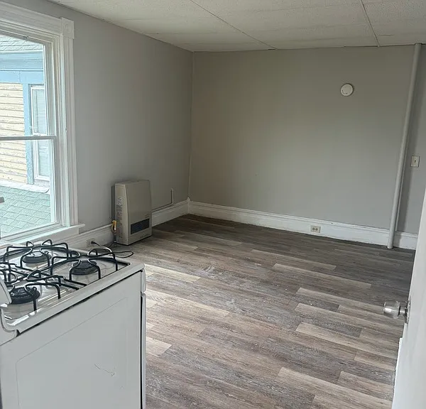 334 Clay St #5 — Photo 5