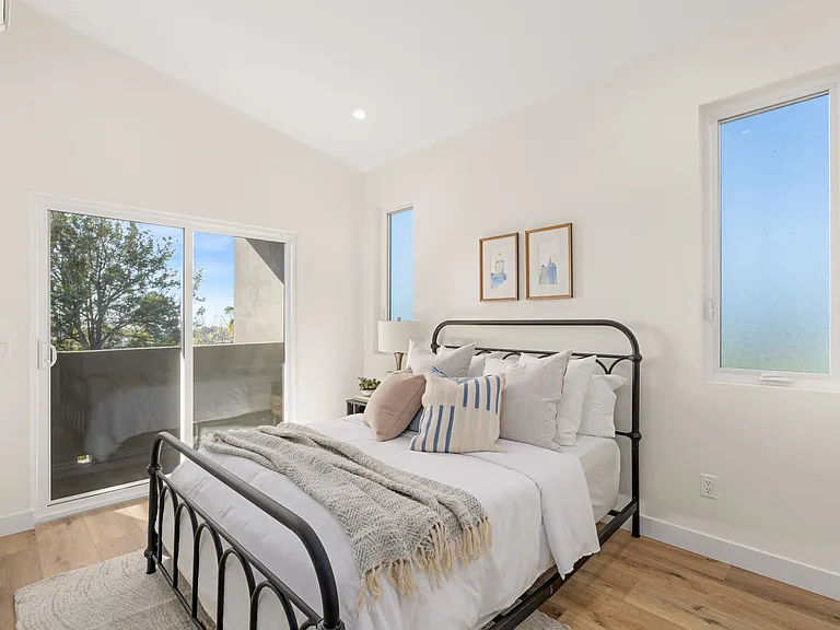 6285 Lorca Dr — Photo 5