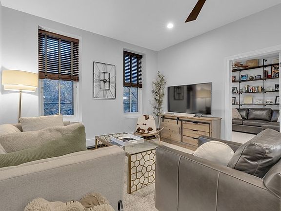 5th image of 30-34 E Concord St #11