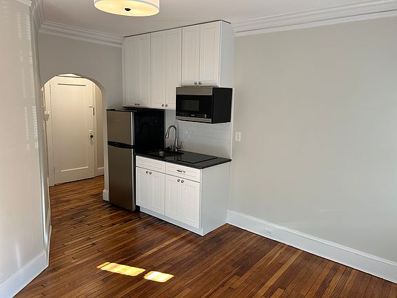 5th image of 24 Chiswick Rd #5A
