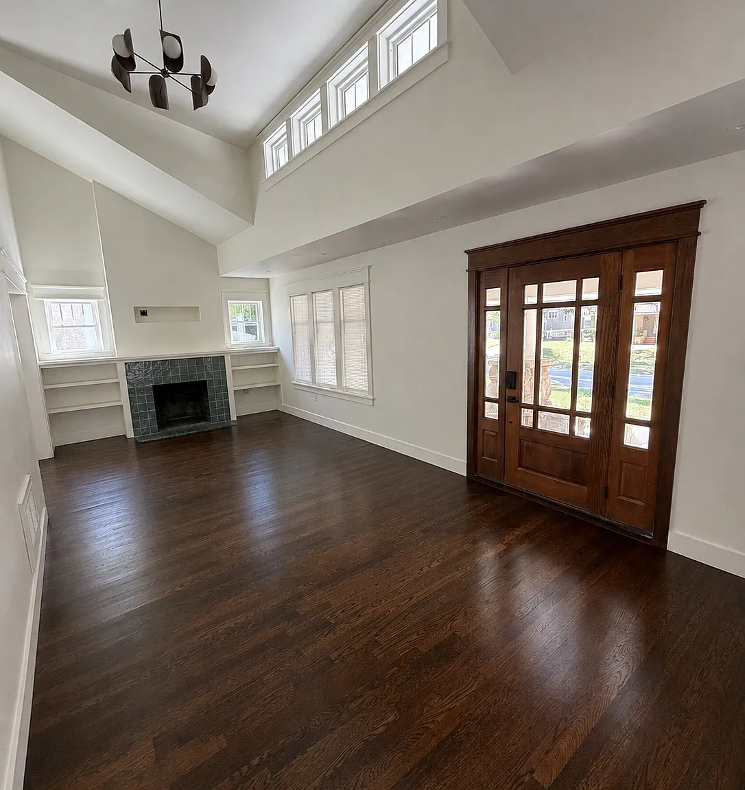 4 bed, 2.5 bath, 2200 sqft, $3,750 — Photo 3