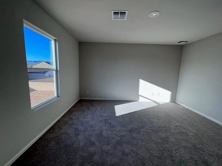 2415 Village Dr — Photo 25