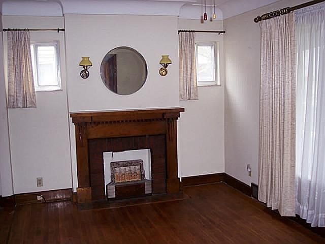 2nd image of 2536 Elsie Ave