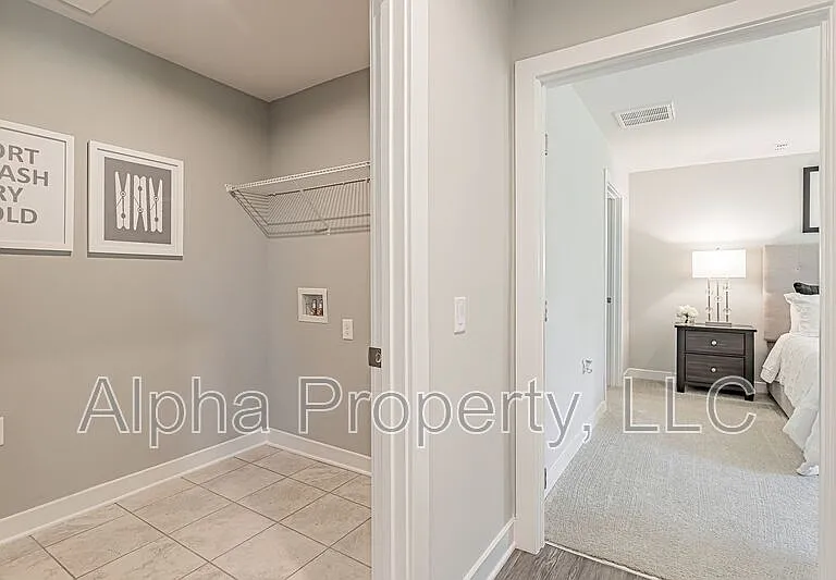 505 Olivia Springs Dr — Photo 15
