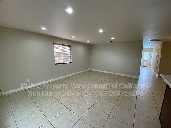 4th image of 3924 Glading Dr