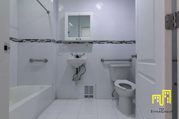 Rented by The Syper Group | media 21