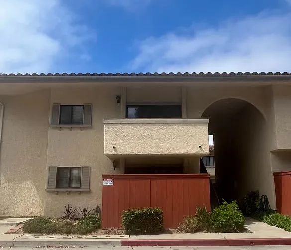1001 E Cypress Ave — Photo 23