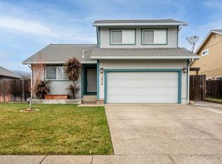 1470 Riesling Ct, Ukiah, CA 95482