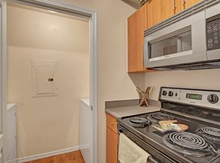 Acclaim, Phoenix, AZ 85021