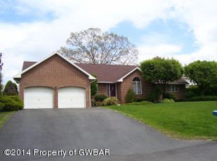 7 Patrick Rd, Jenkins Township, PA 18640