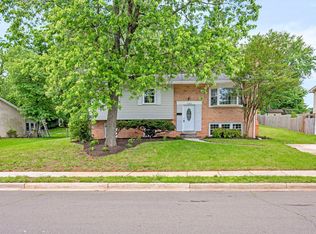 7502 Forrester Ln, Manassas, VA 20109
