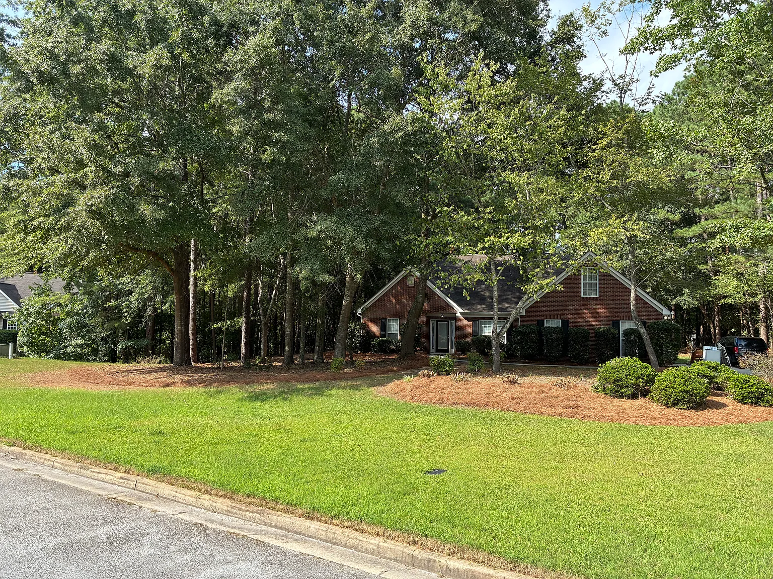 4 bed, 2397 sqft, $2,390 — Photo 4