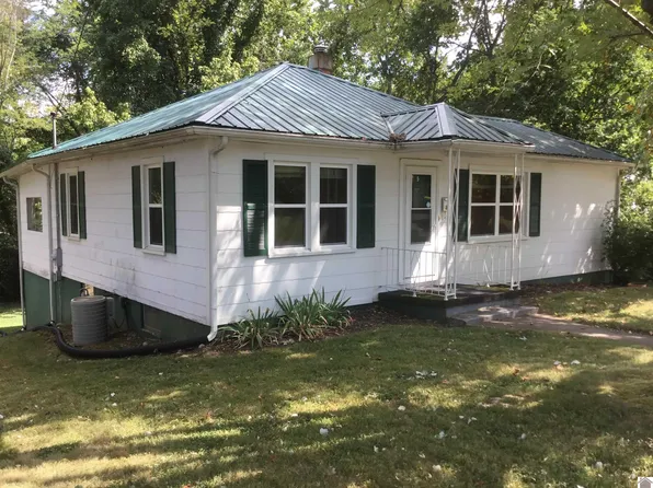 931 Pine St, Benton, KY 42025