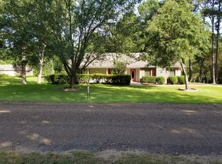 1039 Erin Dr, Summit, MS 39666