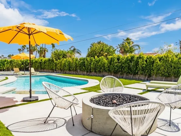 2240 N San Gorgonio Rd, Palm Springs, CA 92262