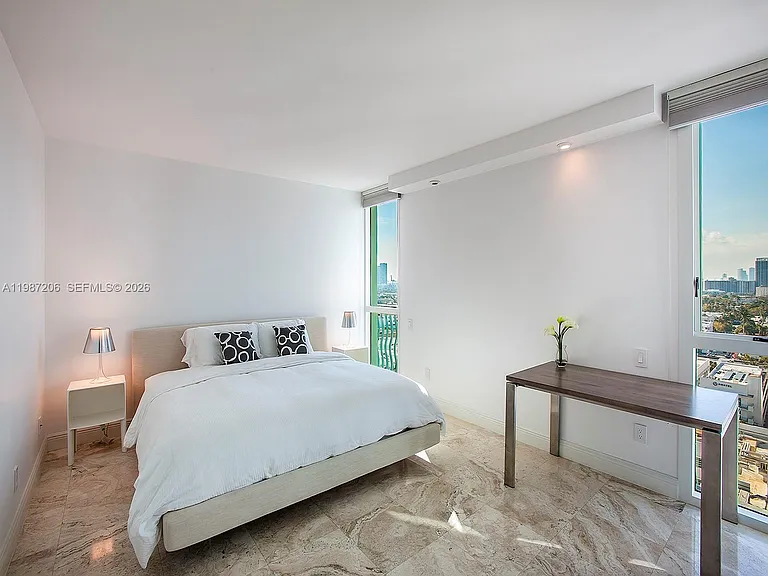 1500 Ocean Dr #Penthouse 10 — Photo 10