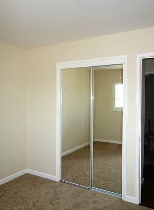 5th image of 1801 Crestwood Dr