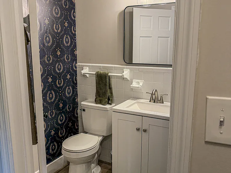 Rosemary Dr — Photo 39