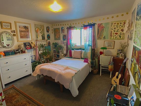 4th image of 1440 NE Merman Dr #441