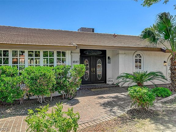 2nd image of 1597 Santa Anita Dr