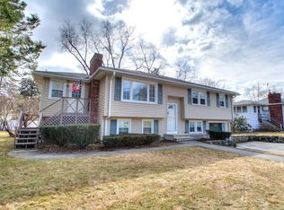 14 Cherry Hill Cir, Methuen, MA 01844