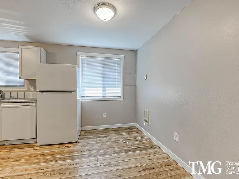 11114 NE 48th Cir #D — Photo 7