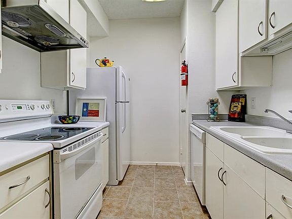 5th image of 7900 N Stadium Dr APT 31