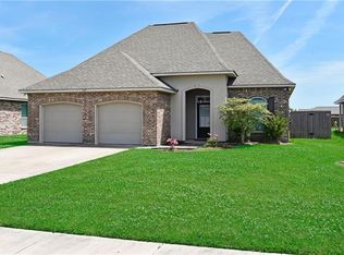 5471 Heberts Pass, Lake Charles, LA 70607