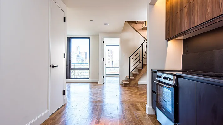 Rented by Nooklyn NYC LLC | media 24