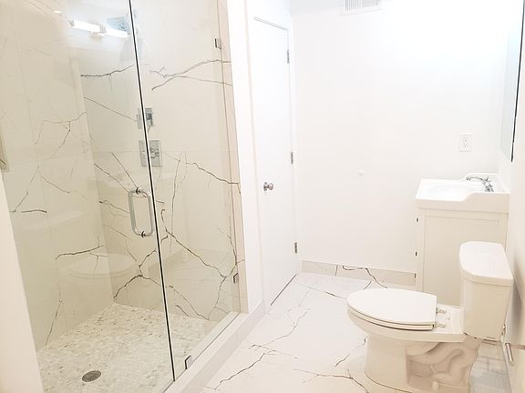 4th image of 2X W Wildey St #1