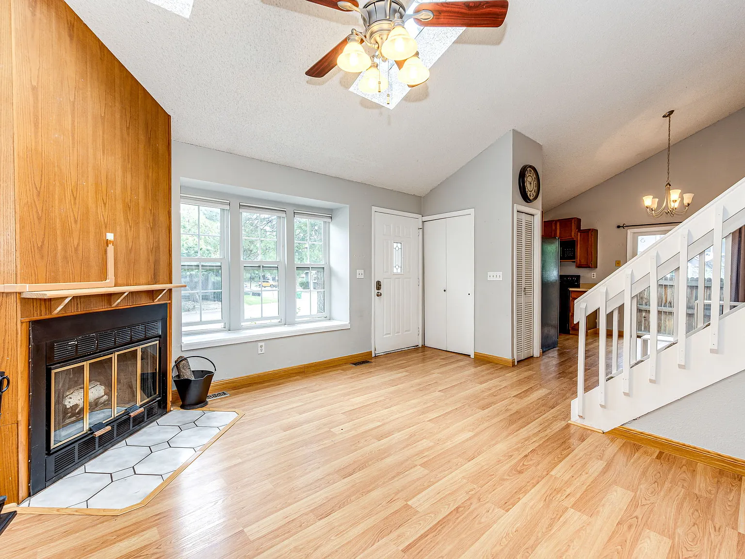 3 bed, 1134 sqft, $2,250 — Photo 4