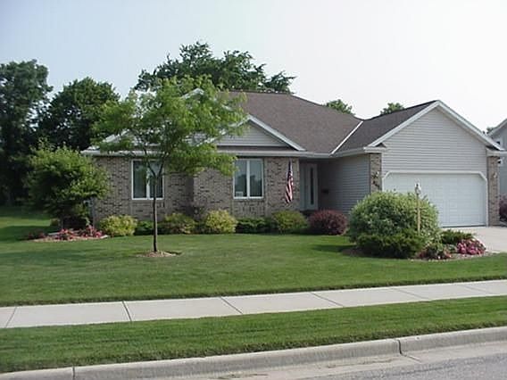 2nd image of 460 Braatz Dr