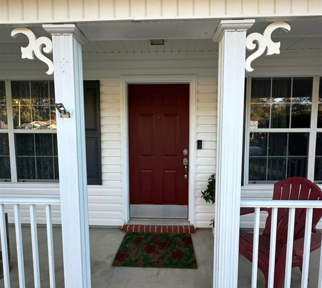 2243 Trailwood Dr — Photo 3