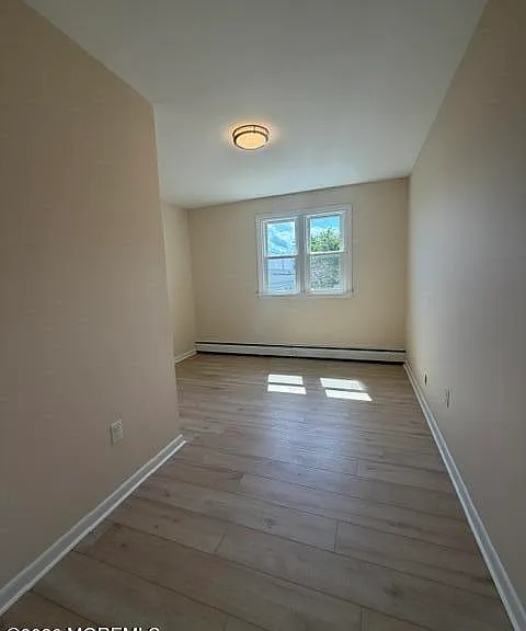 445 E Bayview Ave — Photo 17