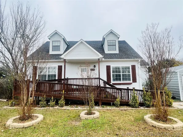 1210 N Wolfe Ln, Ada, OK 74820