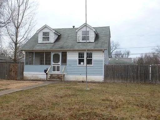 301 Marigold Pl photo 1