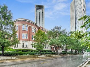 501 N Kingsbury St APT G, Chicago, IL 60654