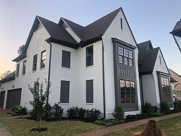3rd image of 4226 Woodgate Ln