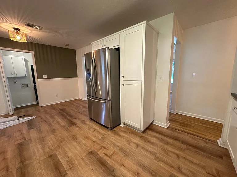 4624 Fairview Dr — Photo 13