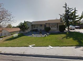 2527 S Irving St, Kennewick, WA 99338
