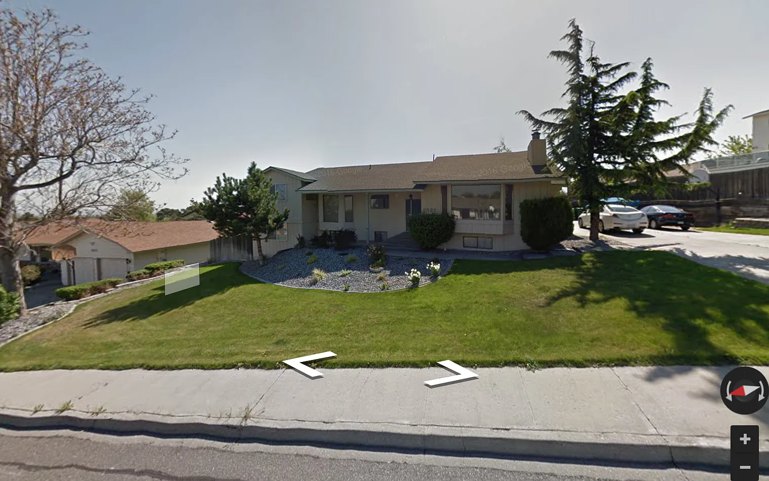 2527 S Irving St photo 1