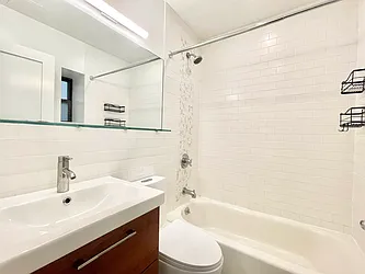 Rented by Century 21 Premier 