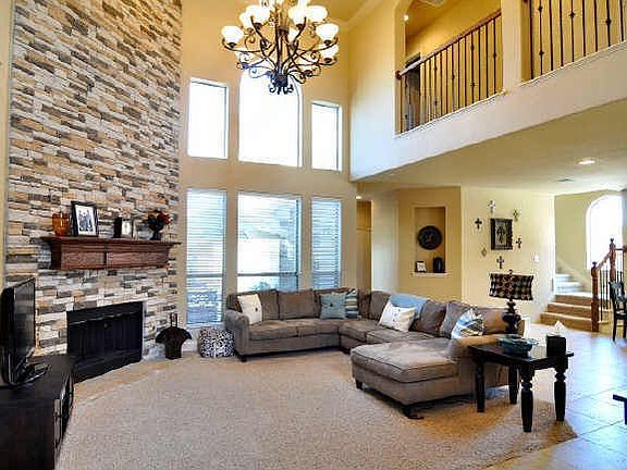 3rd image of 9953 Sugarberry Dr
