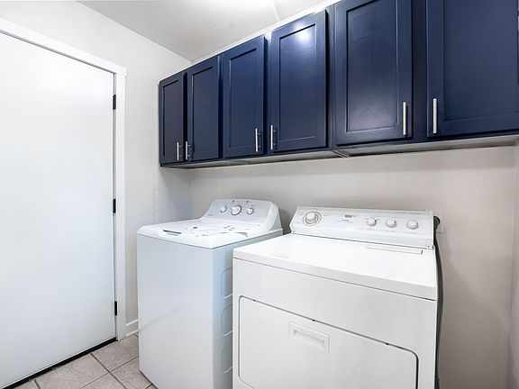 2nd image of 1120 S 26th St #Da2094870