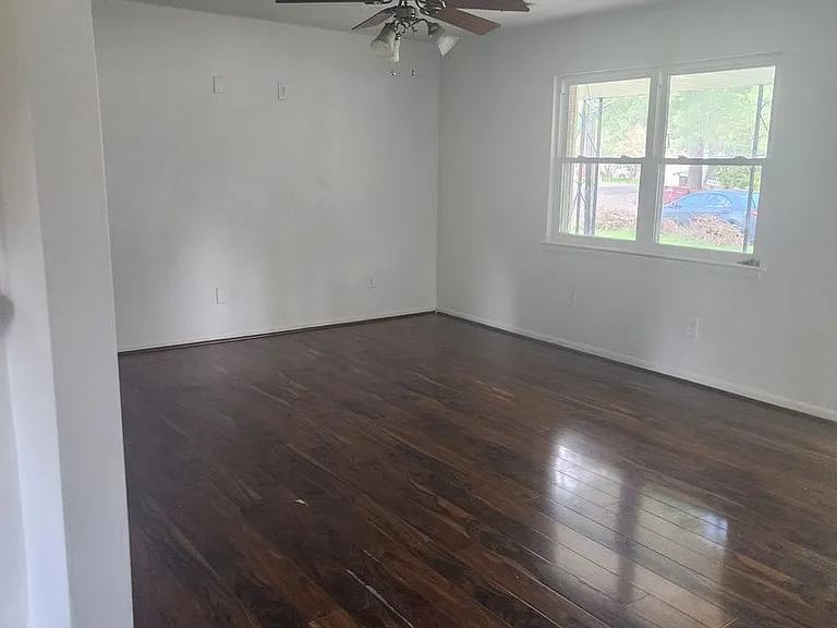 1285 Sir Kay Dr — Photo 12