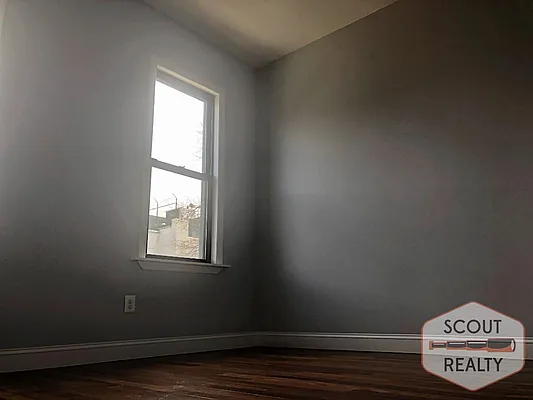 Rented by SCOUTBK.COM | media 33